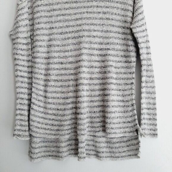 VOLCOM Striped High Low Hem Knit Sweater Oversized Gray Sz S - Picture 4 of 8
